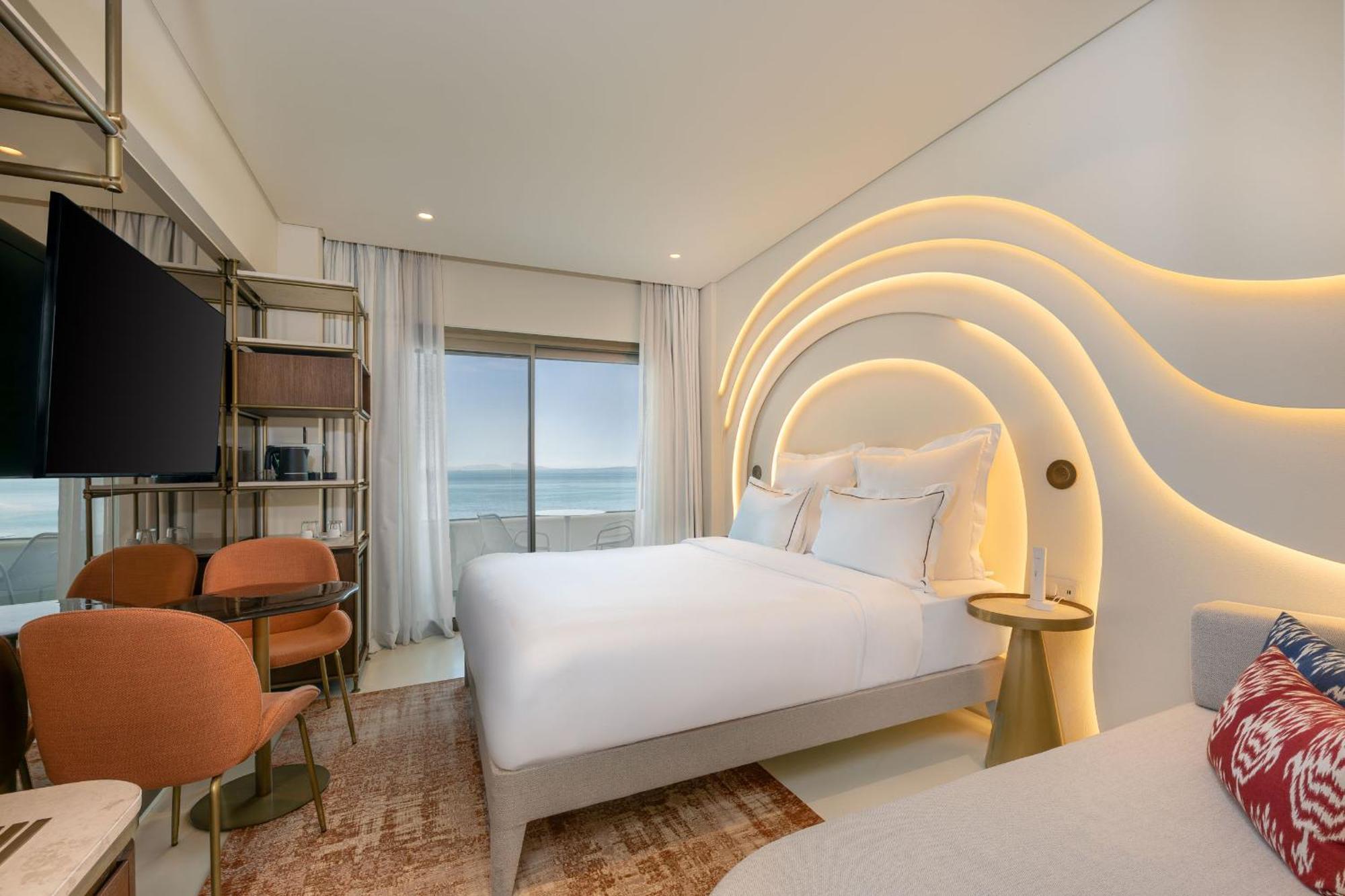 Isla Brown Corinthia Resort & Spa, Curio Collection By Hilton Agioi Theodoroi Room photo Deluxe room